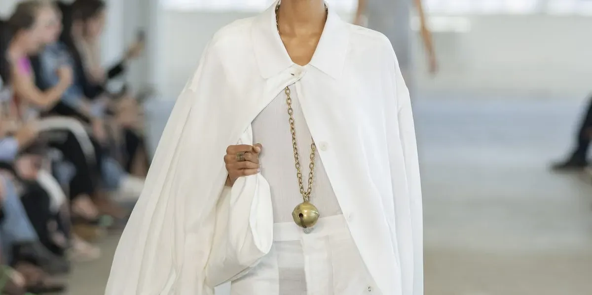 Let the Long Pendant Necklace Be Your Go-To Fall Jewelry Statement