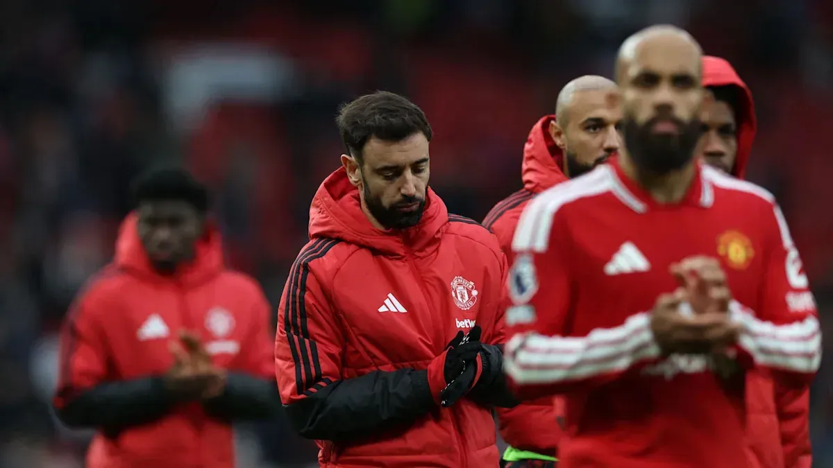 Man Utd players BOOED by train passengers as Michael Carrick’s under-fire stars suffer travel chaos ahead of Chelsea clash