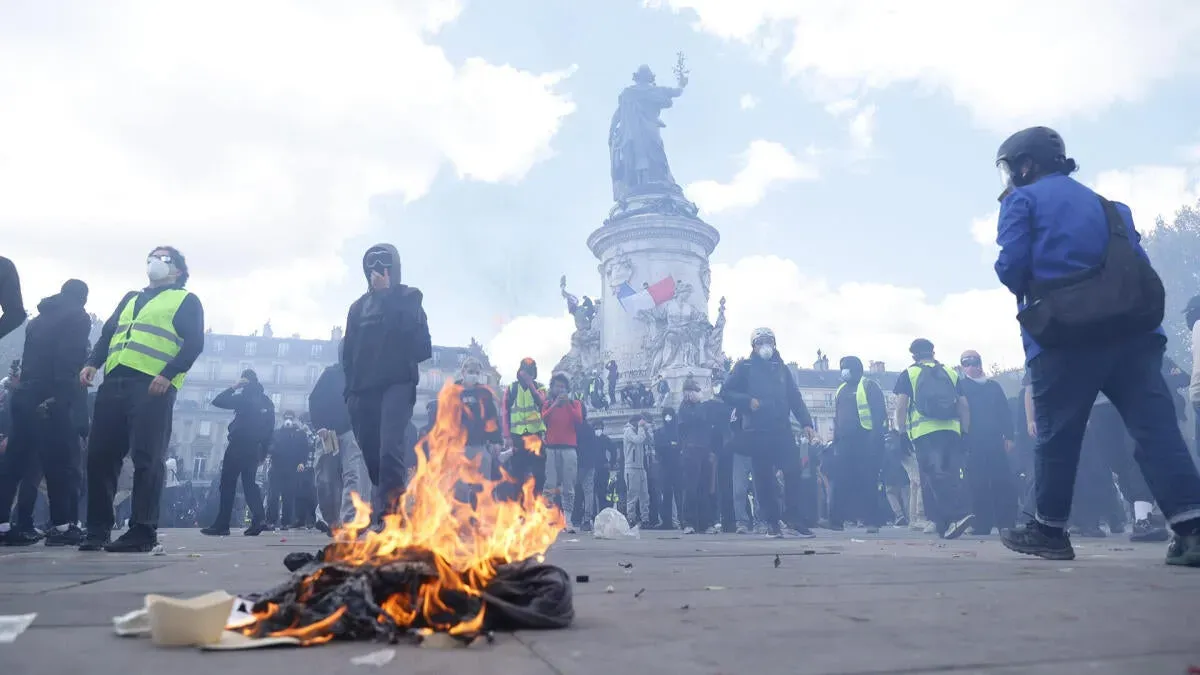 NFL, Saints address plans for Paris game during Week 6 as protests escalate in France