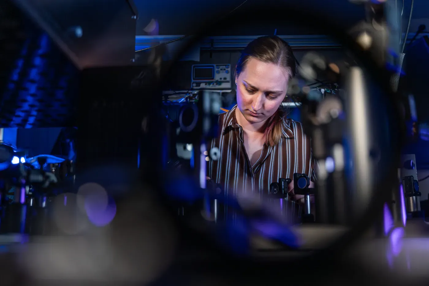 Ultrashort laser pulses offer a new way to probe electrons' quantum geometry