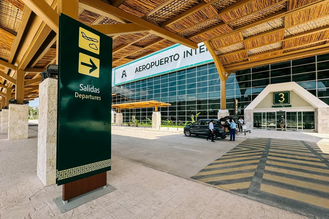 United exits Mexico's new Tulum airport, adds 2 more routes from San Francisco
