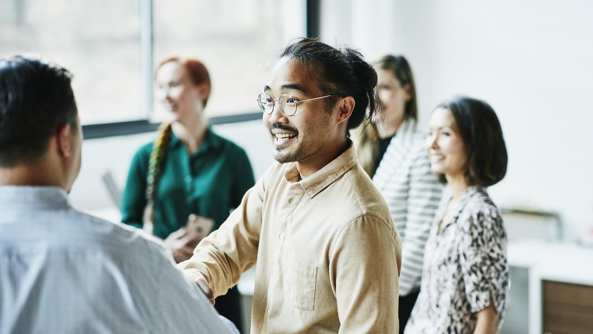 Gen Z workers are going to IRL networking events to find friendships