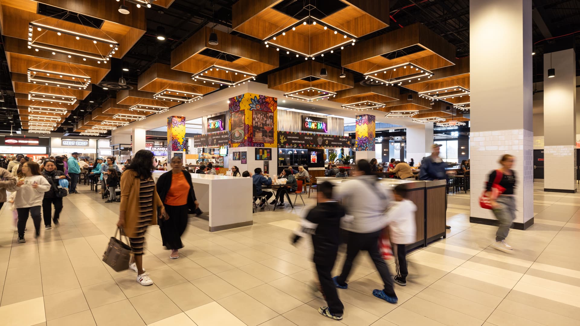 America's dying shopping mall has a surprise recovery in store