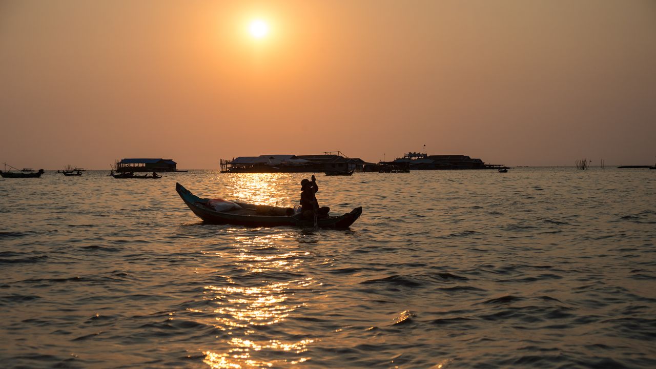 On a Trip to Phnom Penh, Reflecting on Homecoming and Change