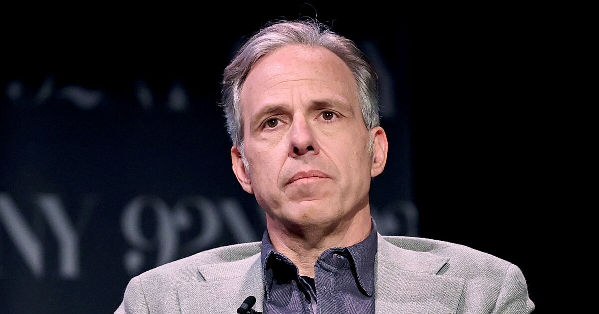 CNN anchor demands his show back in brutal live blunder - TV - Entertainment