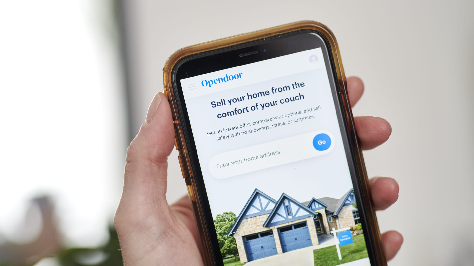 Stocks making the biggest premarket moves: KLAR, ORCL, OPEN, OXM