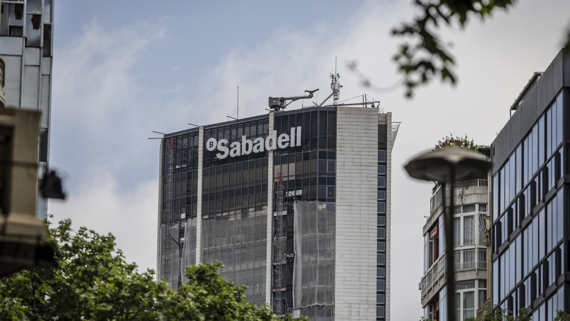 Sabadell CEO attacks BBVA's 'insurmountable' hostile takeover bid as board urges rejection