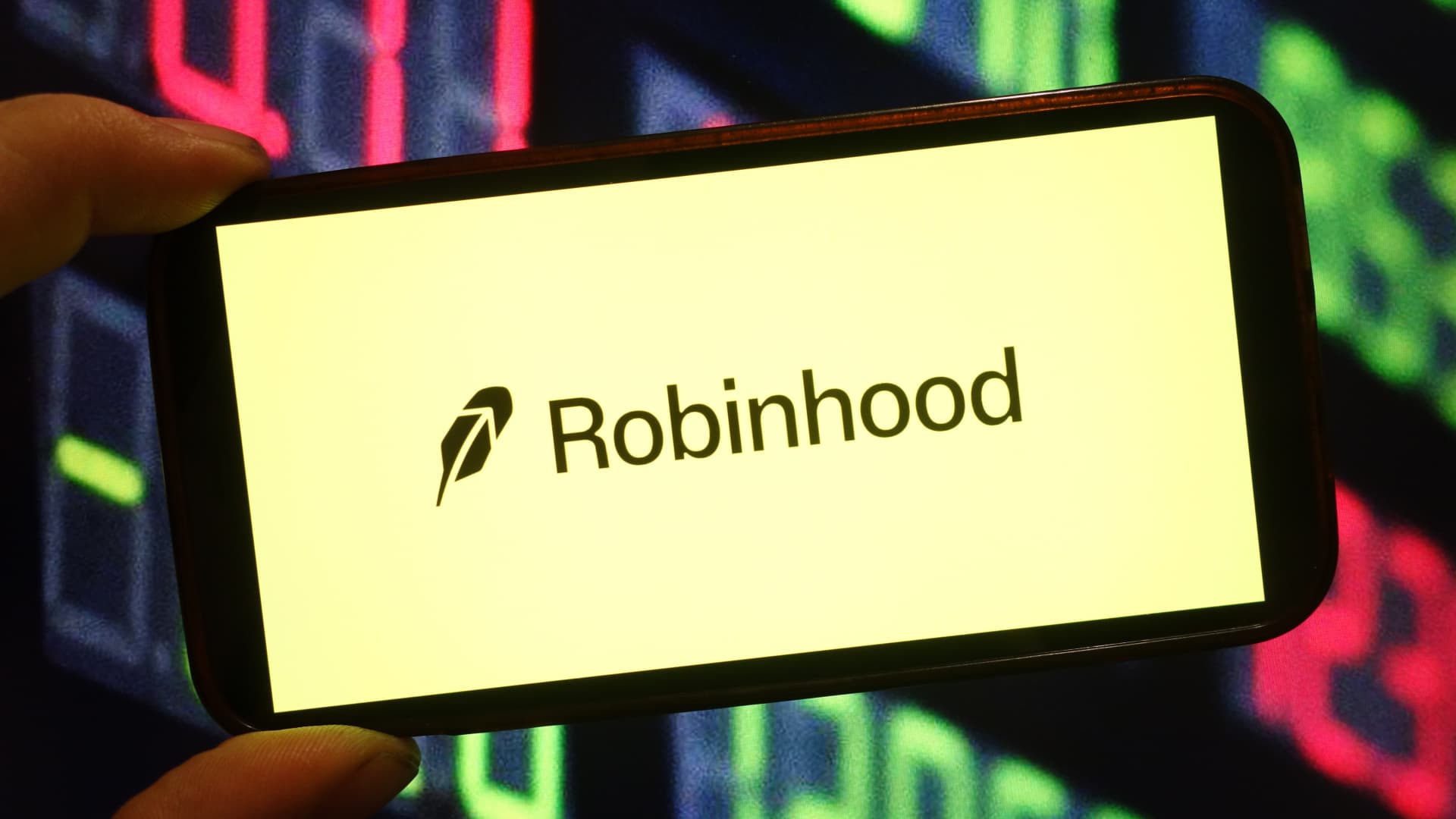 Robinhood shares soar 14% after getting long-sought addition to S&P 500