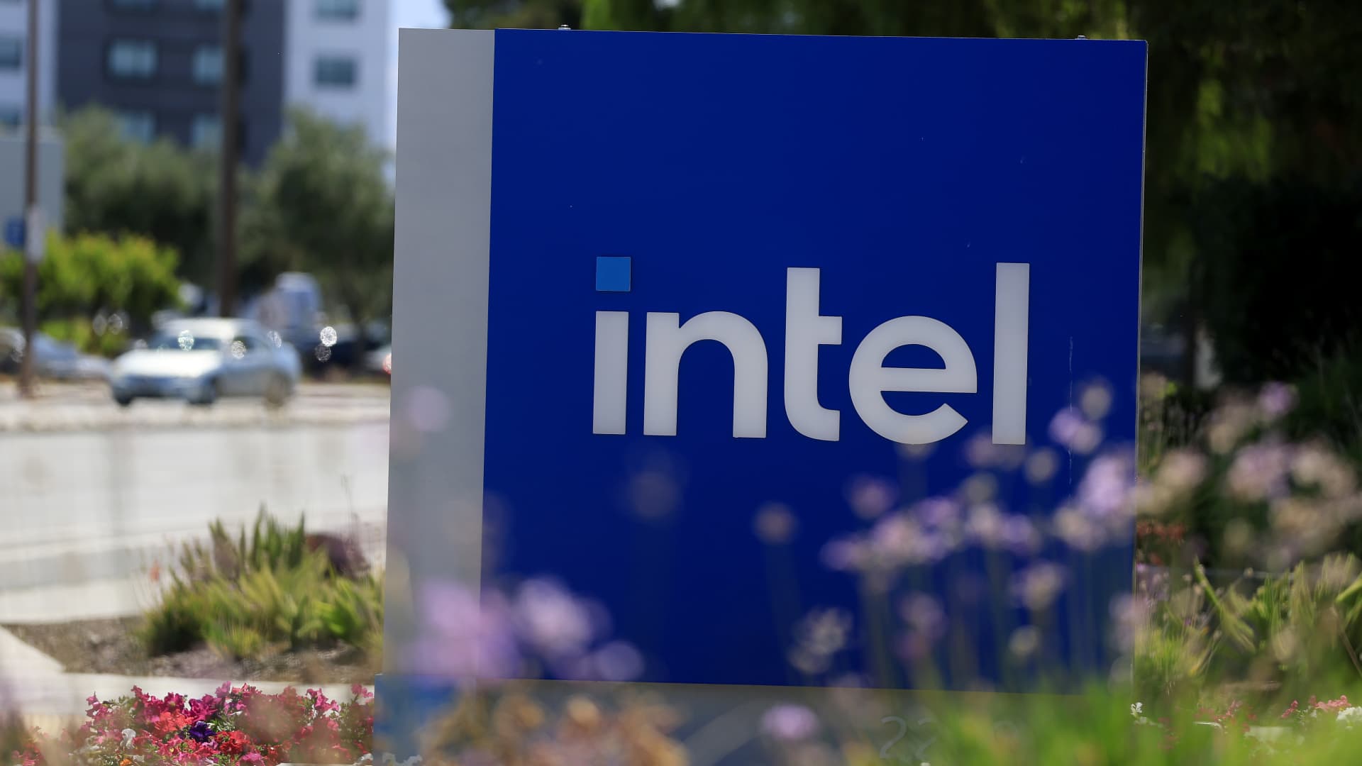 Intel could be finding its footing after big Nvidia deal. An options trade to ride out more gains