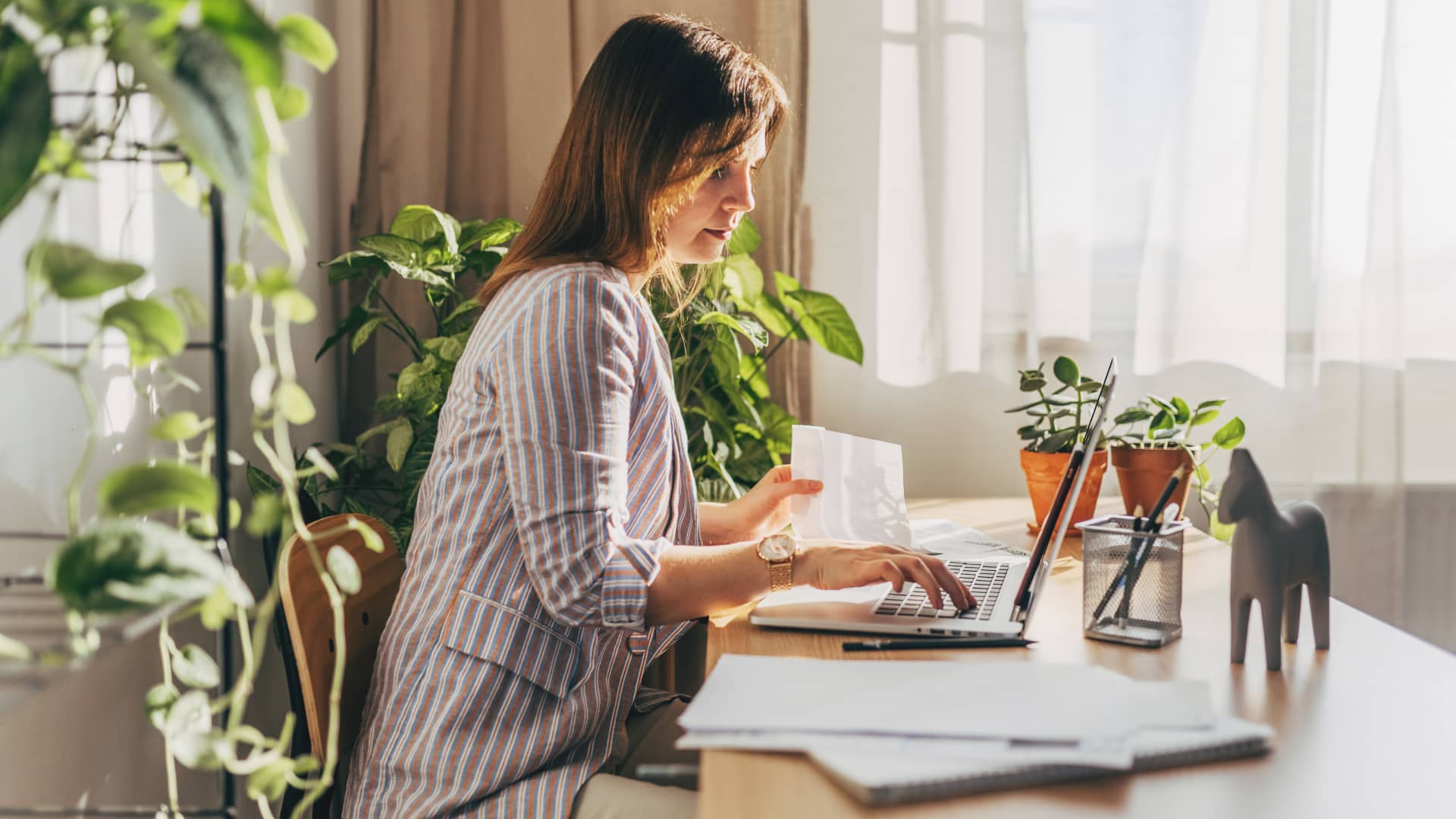 Living abroad? Yes, you still have to pay taxes in the U.S.