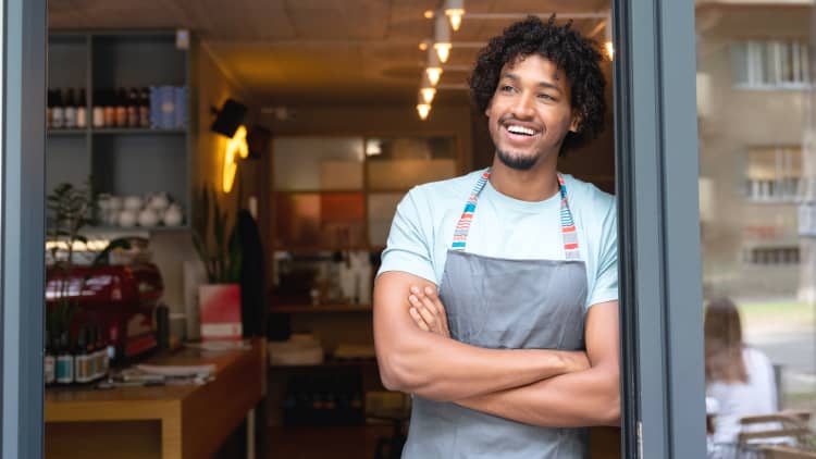 The ultimate guide to starting your own business: A CNBC Make It course