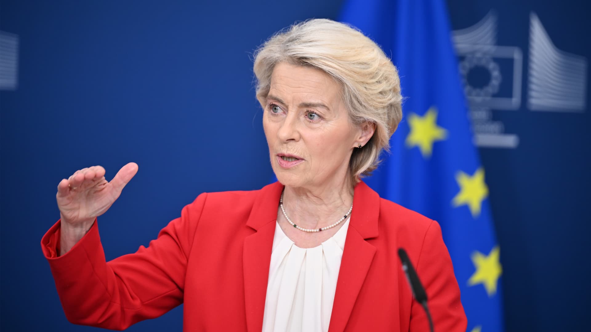 EU's von der Leyen confronts fresh no confidence challenges