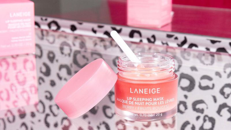 Celebrities’ 16 favorite winter beauty products