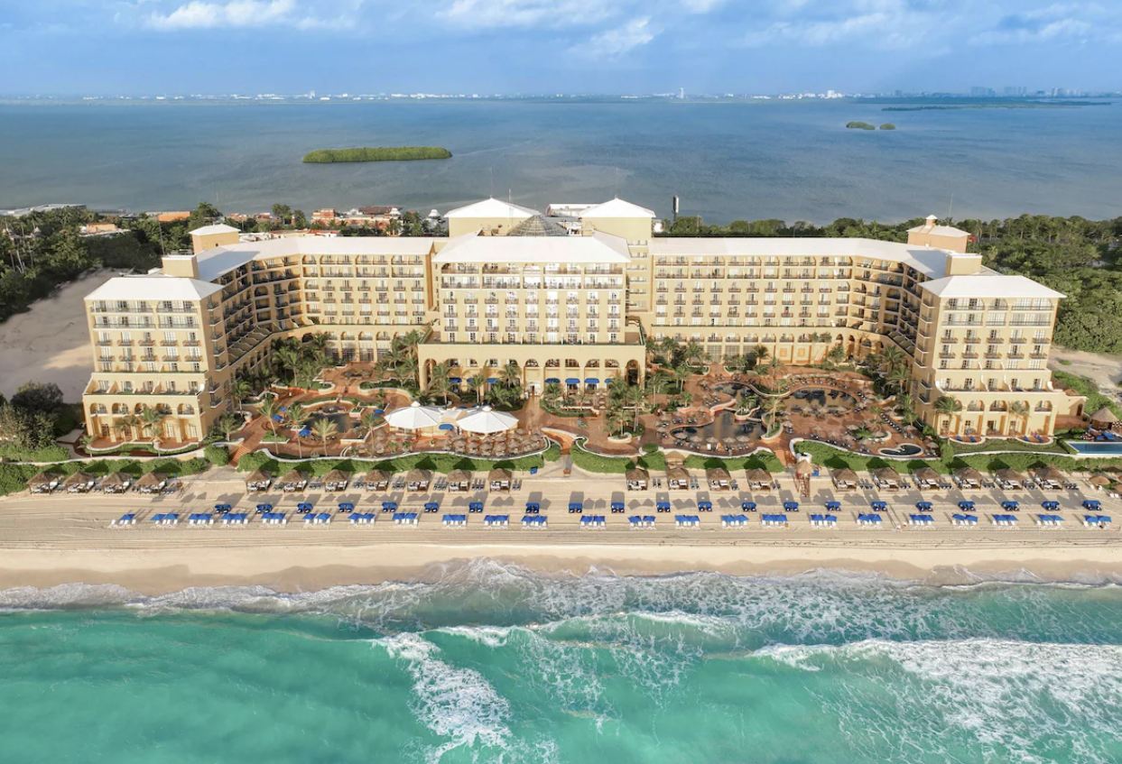 This Is The Top Resort In Cancun
