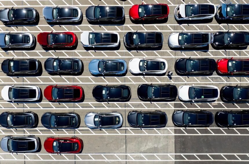 Tesla sales hit a record in the third quarter, pushing Musk’s wealth past half a trillion