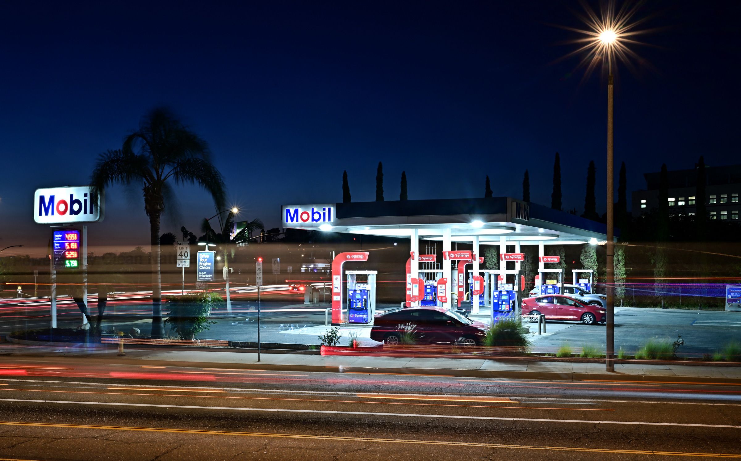 <i>Frederic J. Brown/AFP/Getty Images via CNN Newsource</i><br/>Gas prices