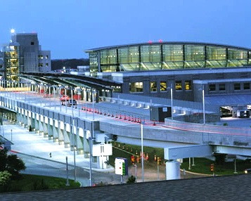 RI International Airport Named Top 10 by Condé Nast