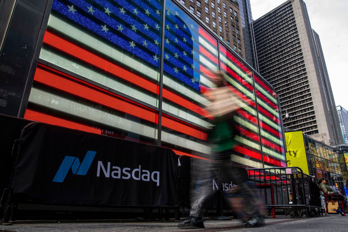 Zamek/VIEWpress/Corbis/Getty Images via CNN NewsourceThe tech-heavy Nasdaq Composite led markets lower and is set for its second-worst week this year.