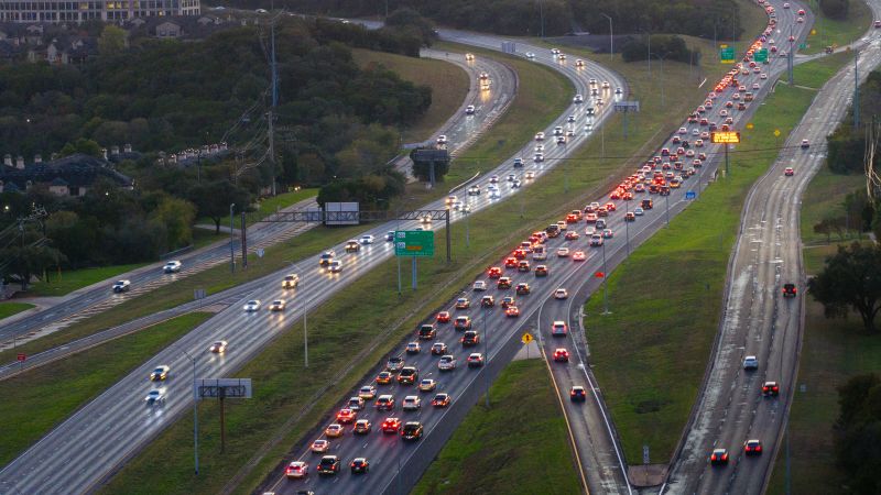 Live updates: Thanksgiving holiday travel and latest weather forecasts