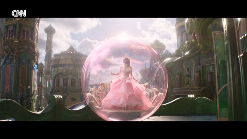 Meet the singing-wizard behind the curtain of the ‘Wicked’ movies - CNN