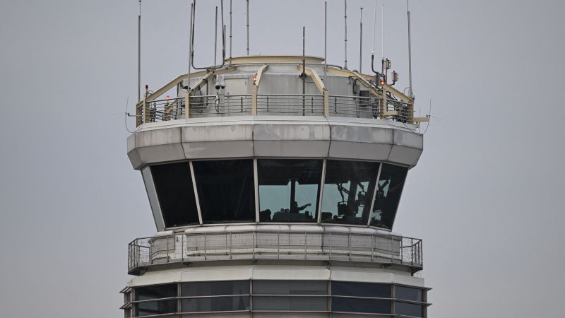 America desperately needs more air traffic controllers. So why is it so tough to hire them?