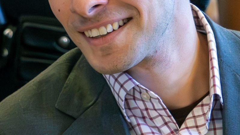 Corrections officer details conversation with Luigi Mangione