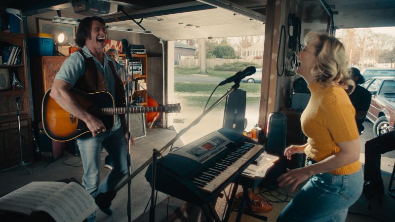 Hugh Jackman and Kate Hudson channel Neil Diamond in ‘Song Sung Blue’ - CNN