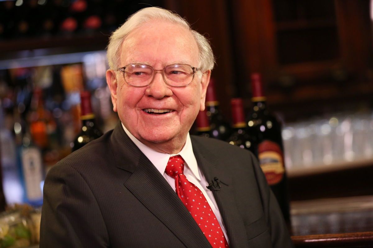 <i>Adam Jeffery/CNBC/NBCUniversal/Getty Images via CNN Newsource</i><br/>Warren Buffett in New York City in September 2015.