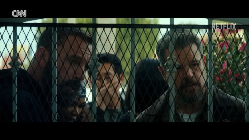 Matt Damon and Ben Affleck in ‘The Rip’ - CNN