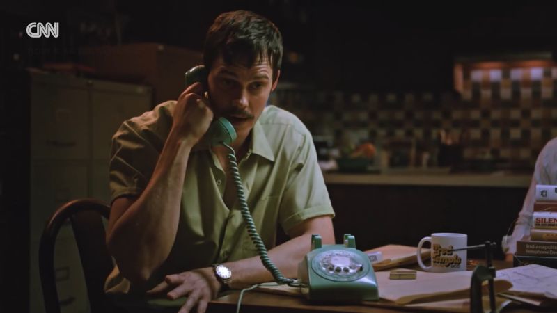 Bill Skarsgård in ‘Dead Man’s Wire’ - CNN