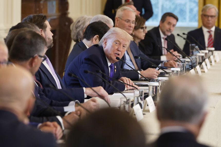 President Donald Trump meets with energy executives at the White House in January 2026 after the capture of former Venezuelan president Nicolás Maduro.
