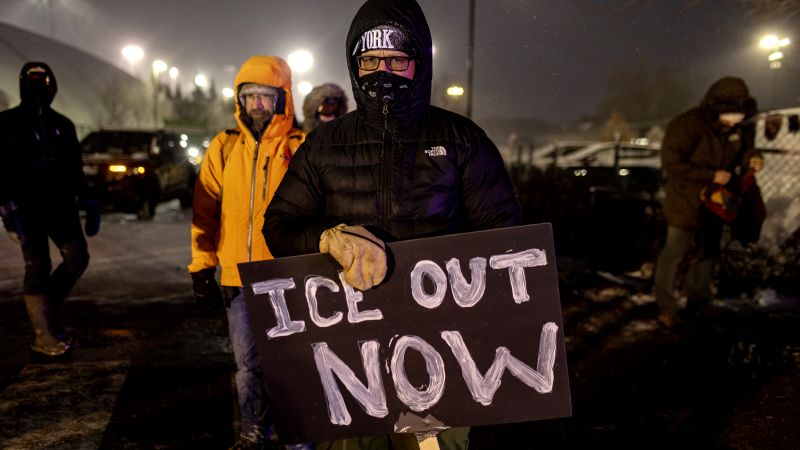 Live updates: In Minnesota immigration crackdown, legal battles intensify as leaders and federal officials face off