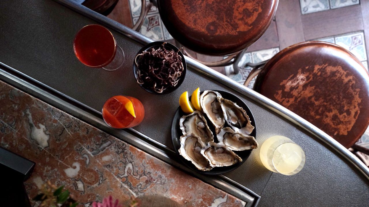 27 Best Bars in Paris