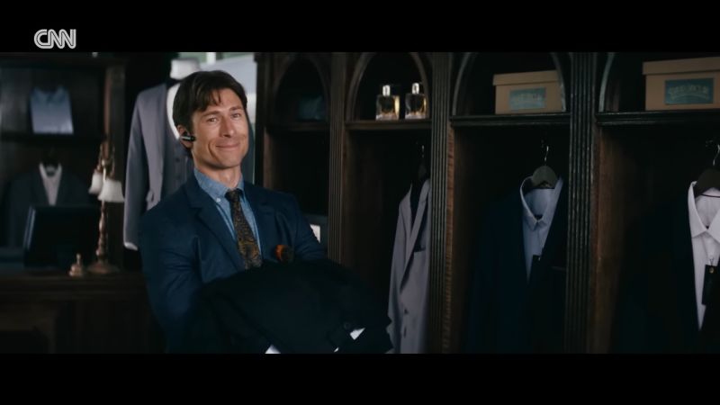 Glen Powell in ‘How to Make a Killing’ - CNN