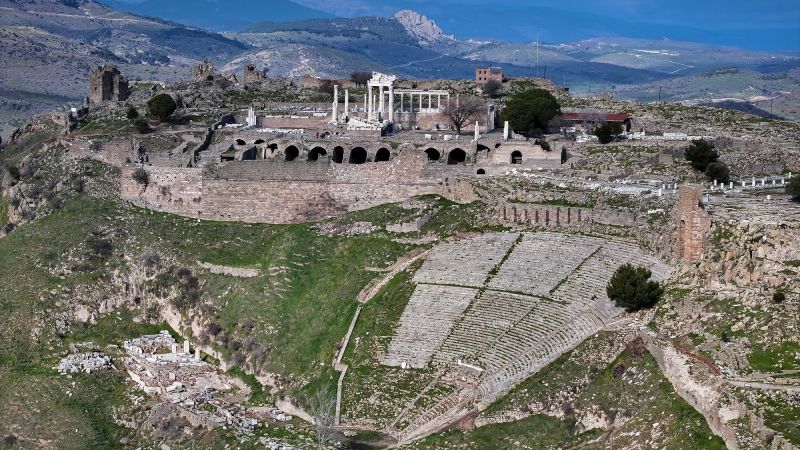 Scientists find first physical evidence that Romans used human poop as medicine