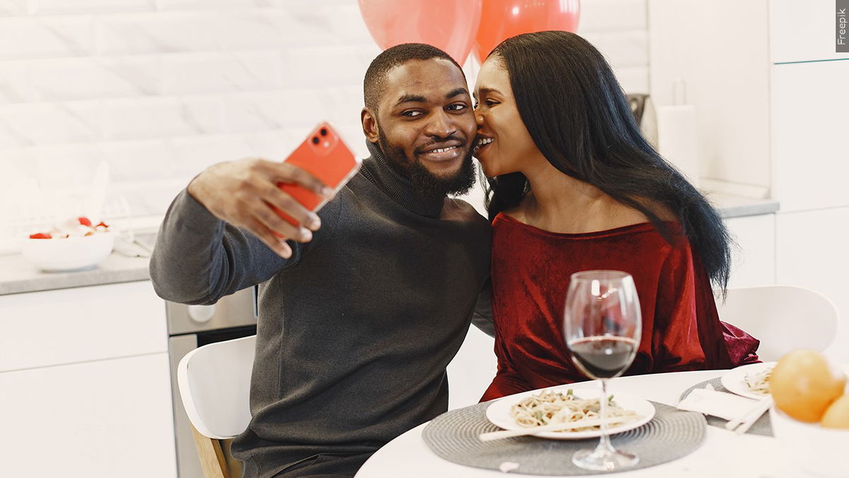 Yes, you can pick out a good Valentine’s Day gift for your partner