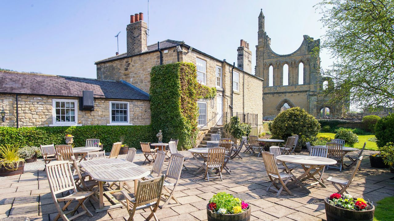7 Best Hotels in Yorkshire for a Wuthering Heights–Inspired Getaway
