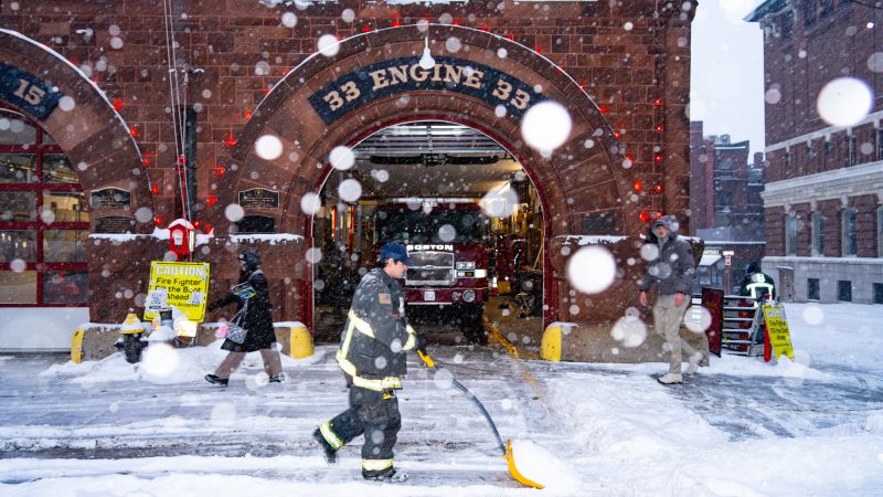 Divided nation: The East has been frigid, while the West set hot temperature records. But it’s about to change