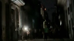 How people are living in Cuba with no power