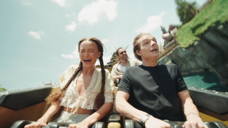 Hollywood Minute: 'Train Your Dragon' stars fly at the new Epic Universe - CNN