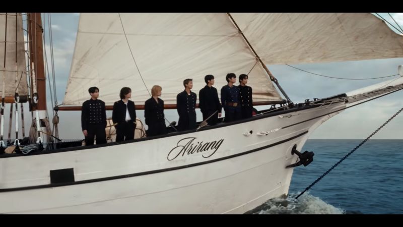 Hollywood Minute: BTS returns to the top of the Billboard 200 Album chart - CNN