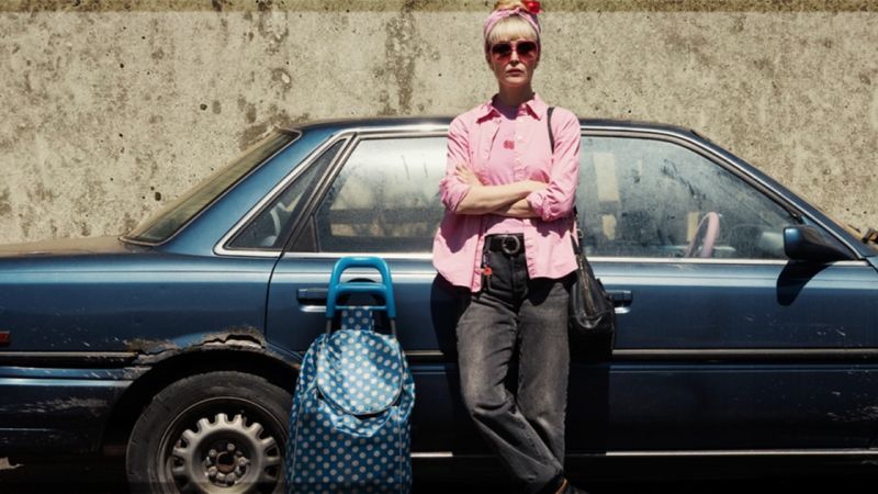 Rose Byrne stars as a real-life underdog fighting the system in her new film 'Tow' - CNN