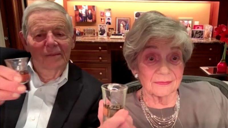 Video: Andy Cohen’s parents confess they ‘haven’t been watching’ New Year’s Eve show - CNN