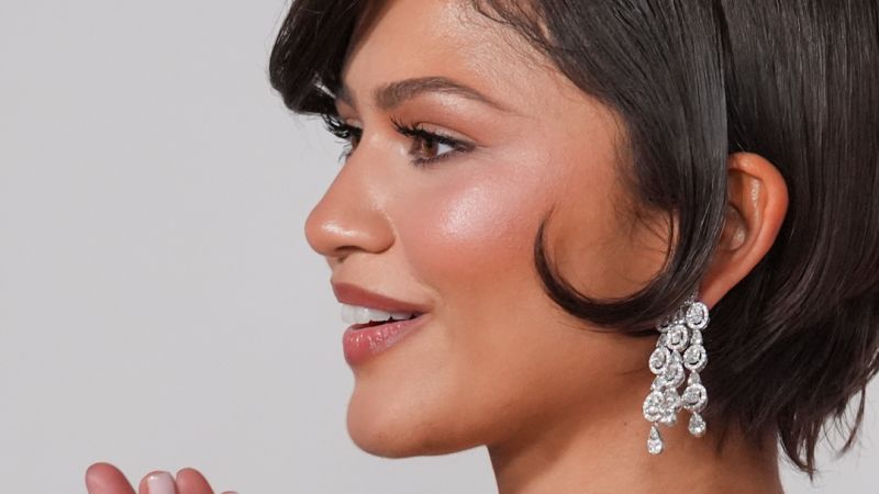 Zendaya shows off new ring amid wedding rumors - CNN
