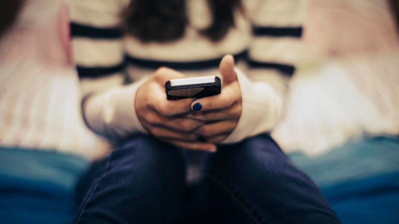 Australia is banning young teens from social media. Could it happen in the US?