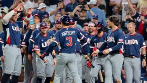 USA beats Dominican Republic 2-1 to reach third straight WBC title game