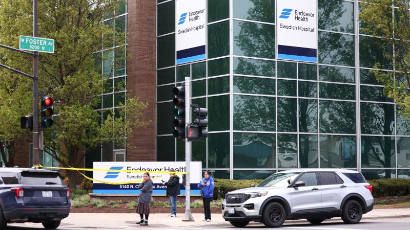 1 Chicago police officer killed, another wounded, officials say