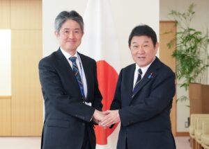 Courtesy Call on Foreign Minister MOTEGI by Professor OKI, Science and Technology Advisor to the Minister for Foreign Affairs of Japan