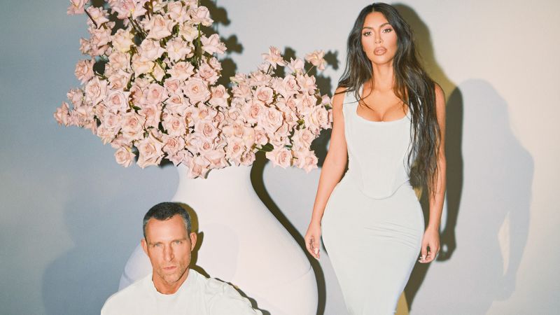 Celebrity florist Jeff Leatham is in full bloom