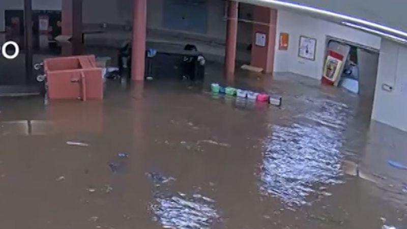 Floodwaters surge into Wisconsin Elementary school